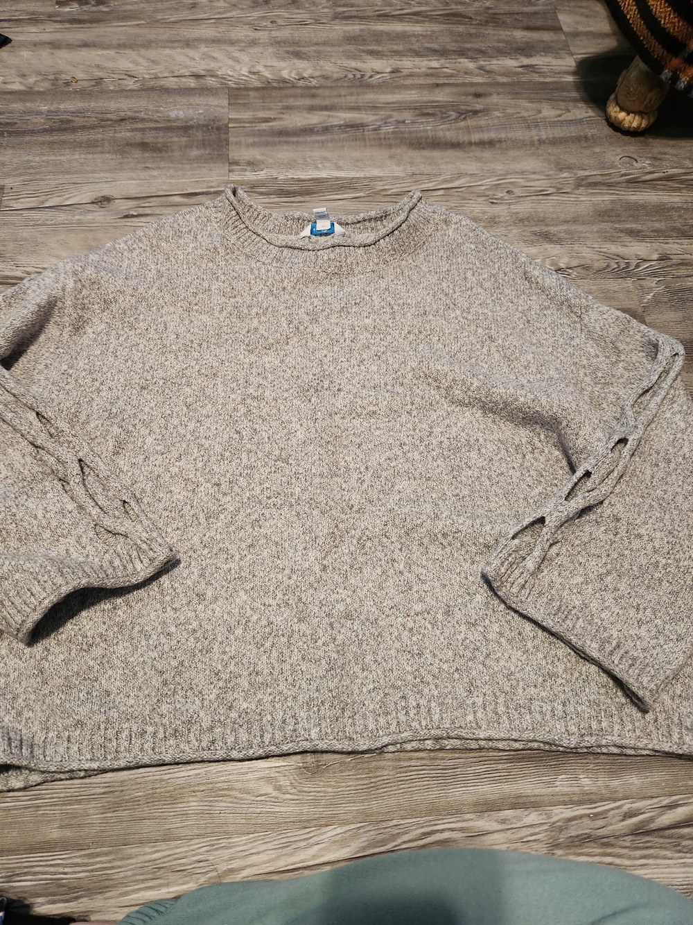 Crewneck Cable-Sleeve Sweater - Light Heather Gray